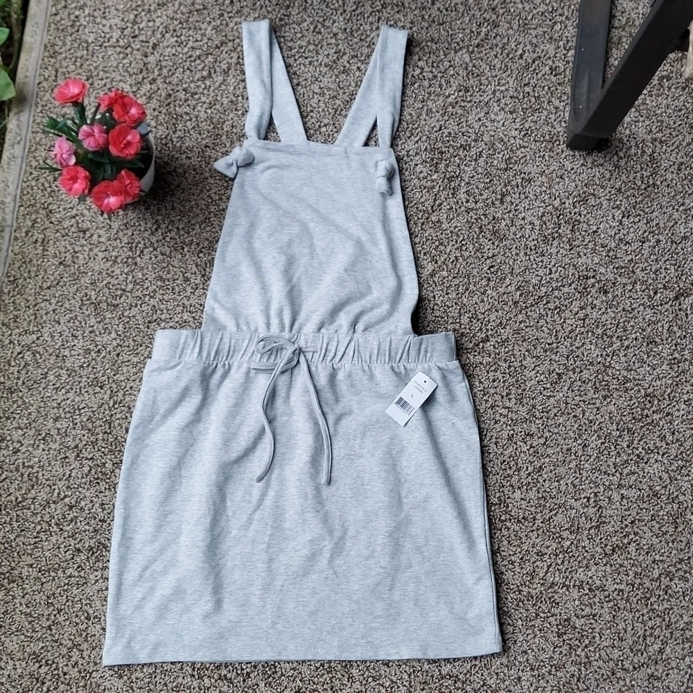 NWT Dip outfit.